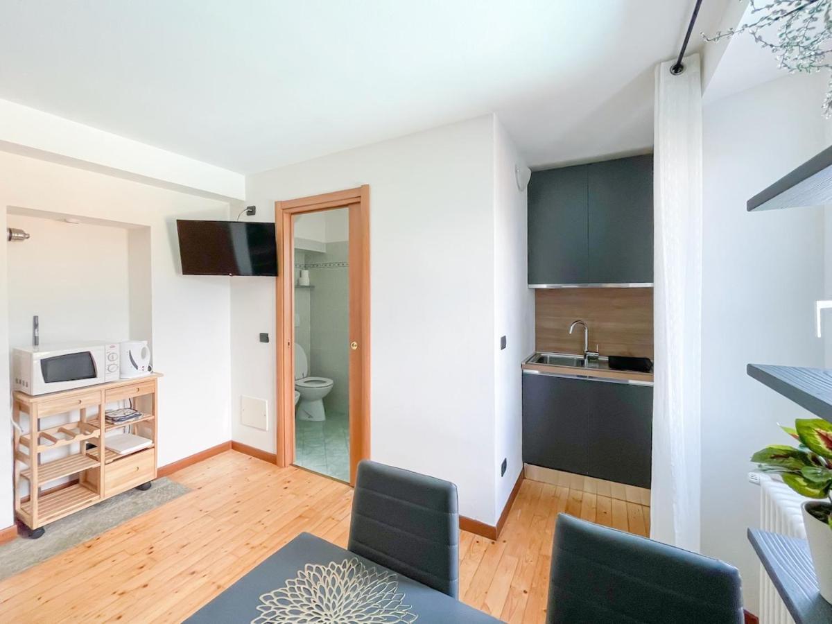 Blue House By Design Apartment Bellano
